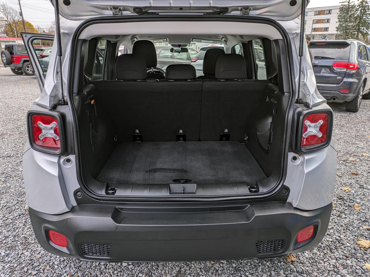 2018 Jeep Renegade Sport 4WD Photo