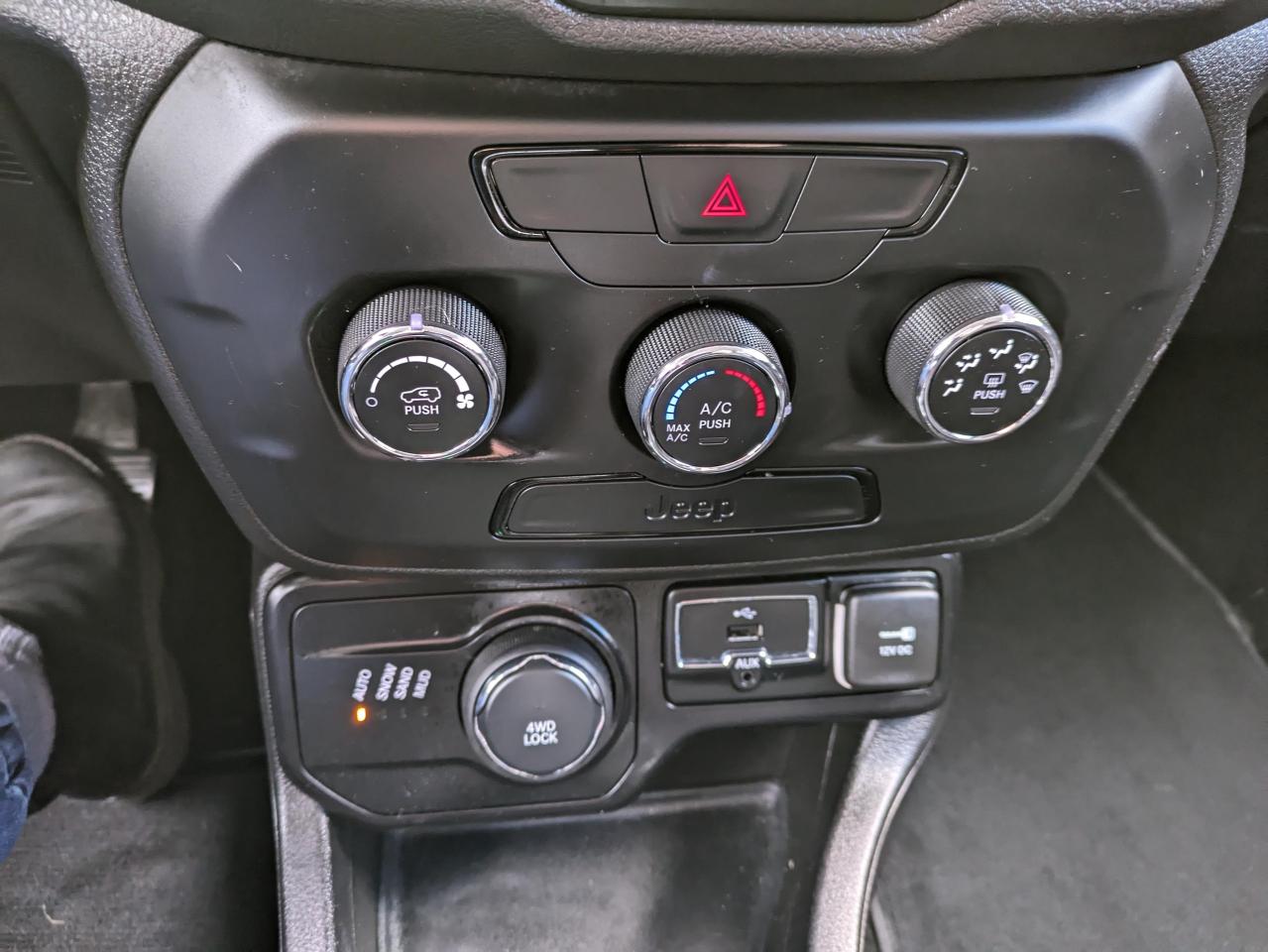 2018 Jeep Renegade SPORT 4x4 Photo