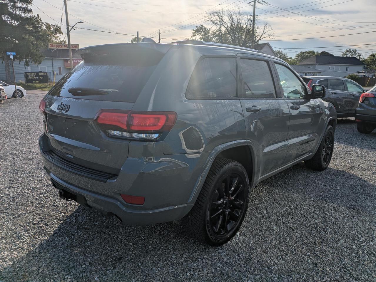 2019 Jeep Grand Cherokee ALTITUDE 4X4 Photo