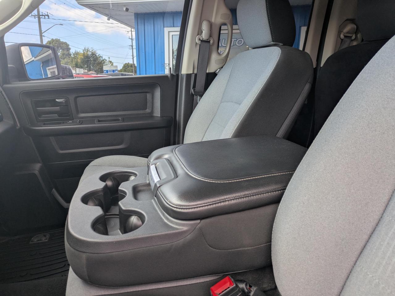 2021 RAM 1500 Classic TRADESMAN TRADESMAN QUAD CAB 4 Photo