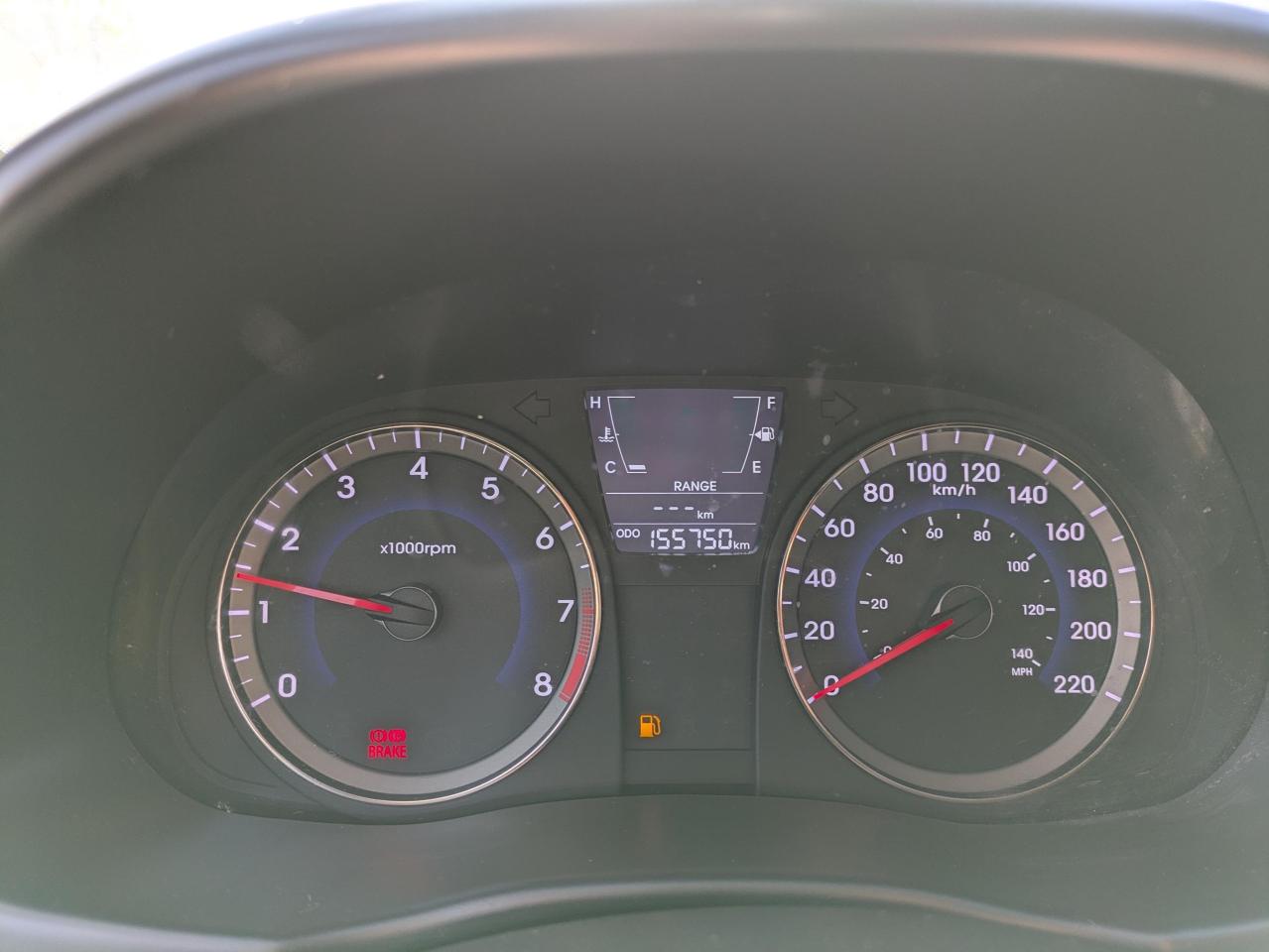 2014 Hyundai Accent SE 5-Door Photo