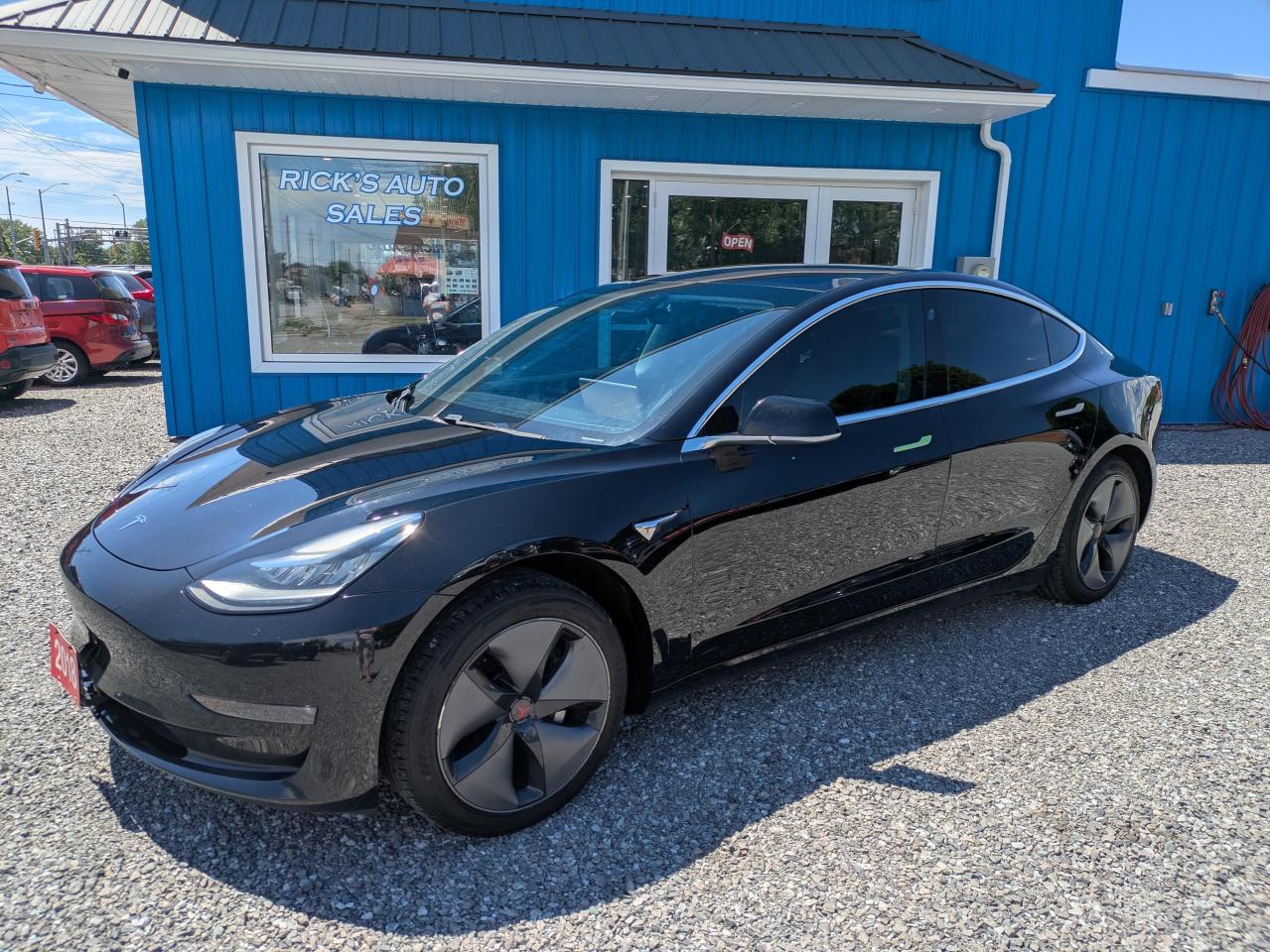 2018 Tesla Model 3 Base Photo0
