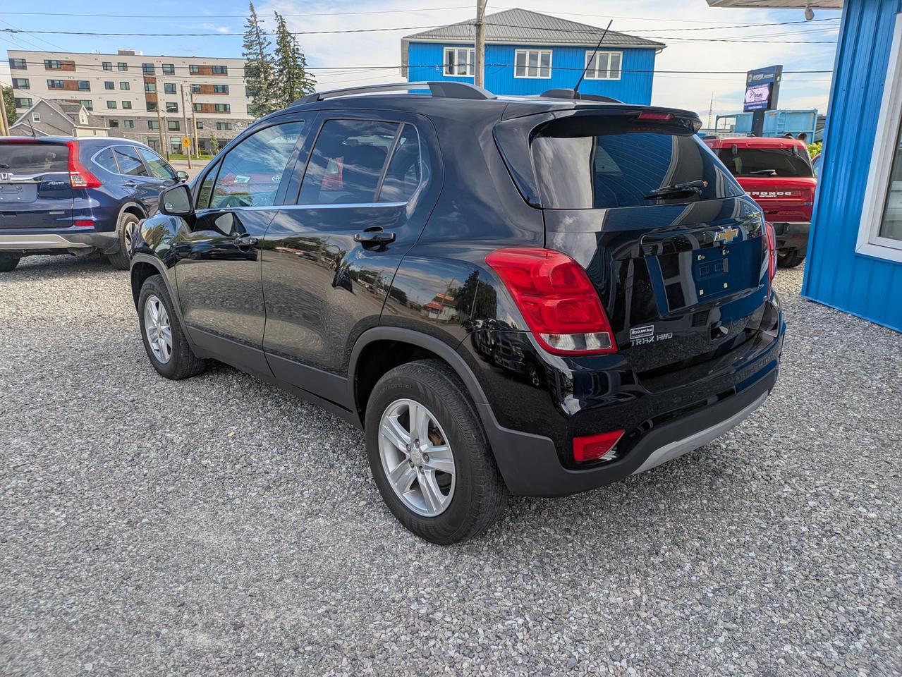 2018 Chevrolet Trax AWD 4dr LT Photo2