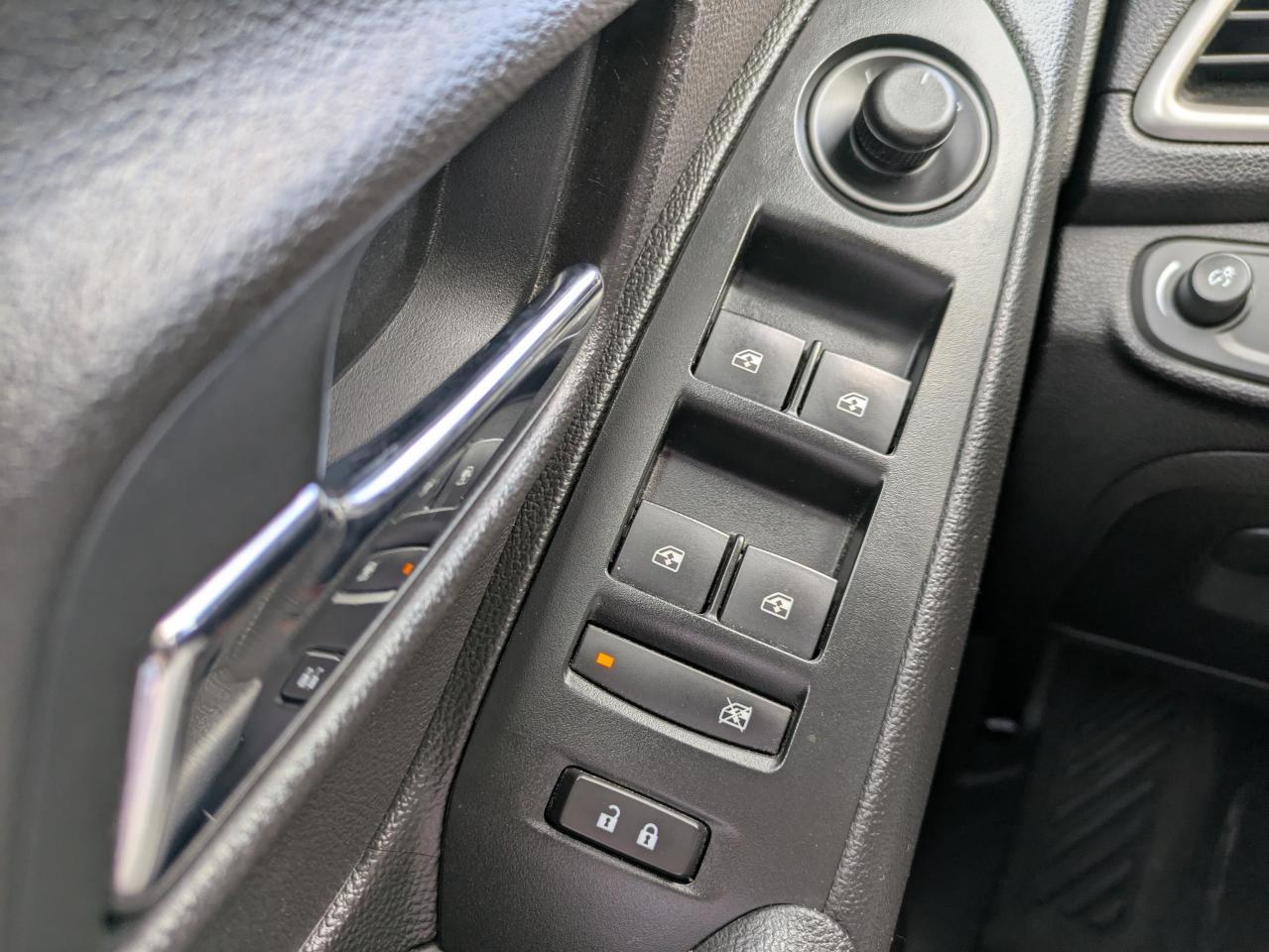 2018 Chevrolet Trax LT AWD Photo