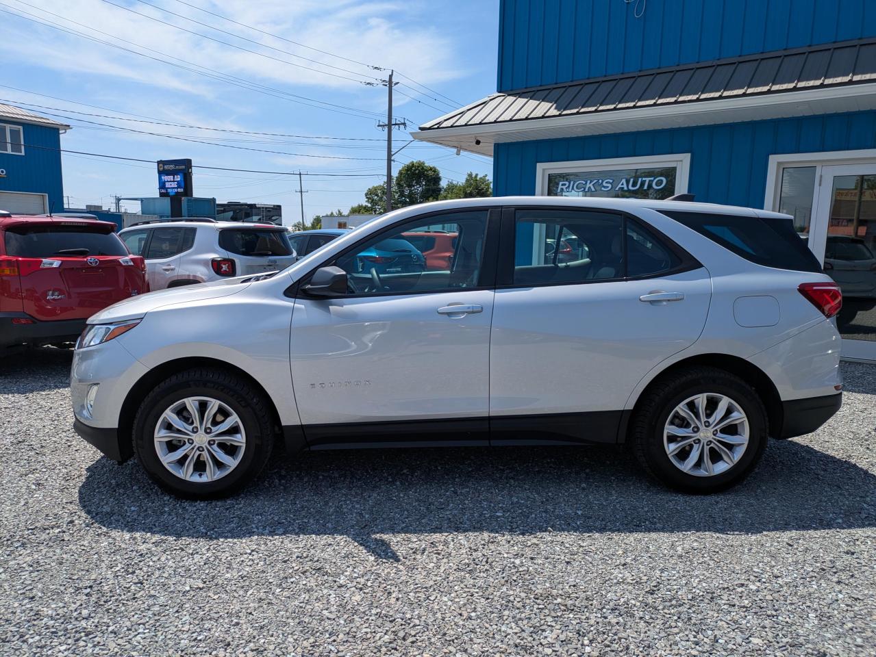 2021 Chevrolet Equinox LS 1.5 AWD Photo