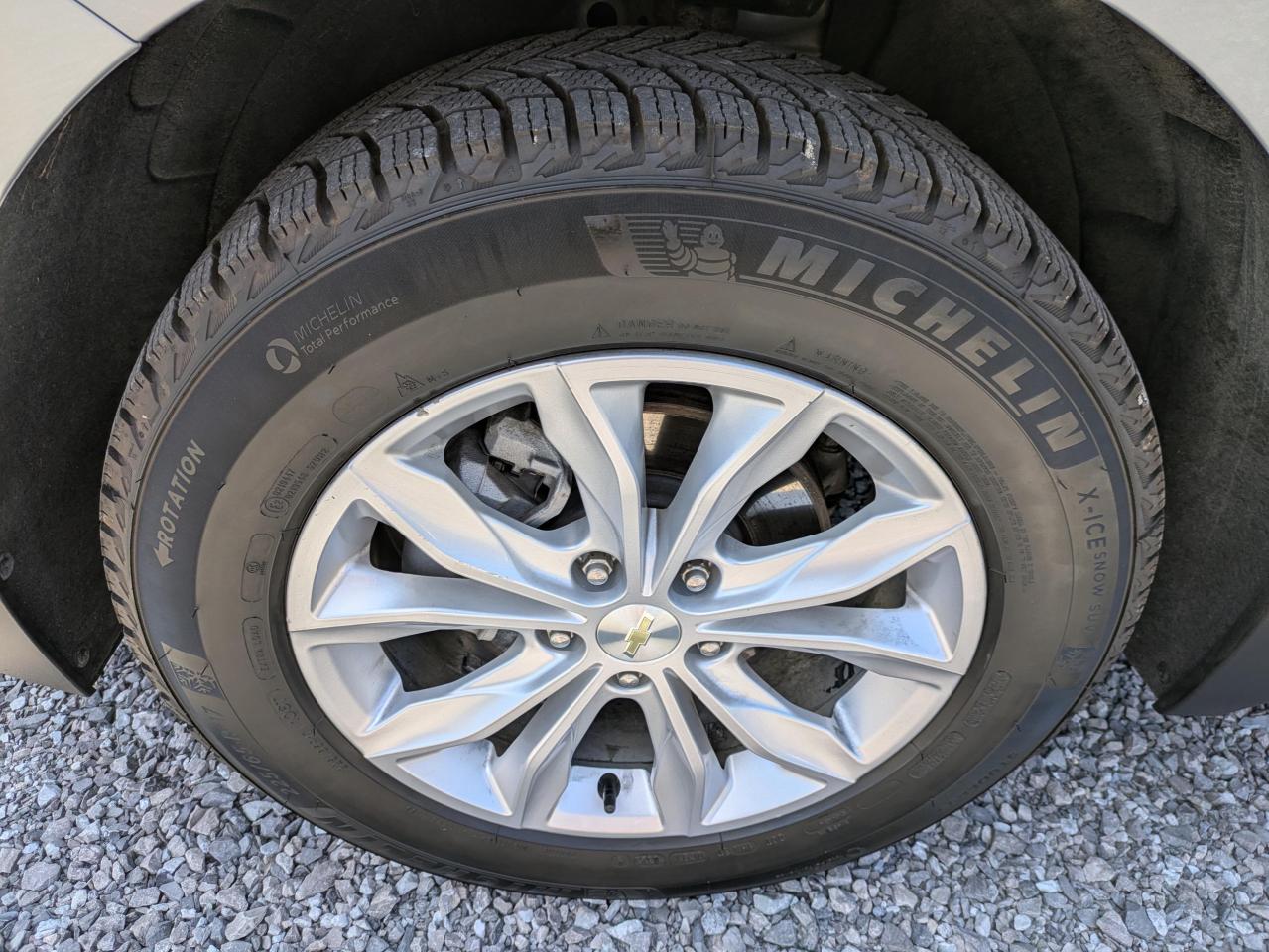 2021 Chevrolet Equinox AWD 4DR LS W/1LS Photo