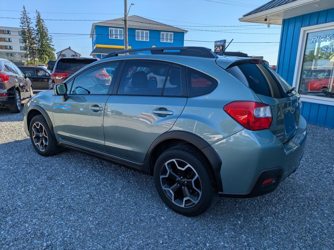 2014 Subaru XV Crosstrek 2.0 Limited Photo2
