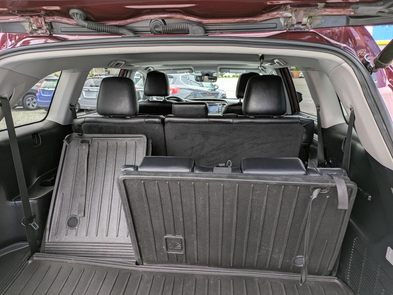 2019 Toyota Highlander XLE  AWD V6 Photo