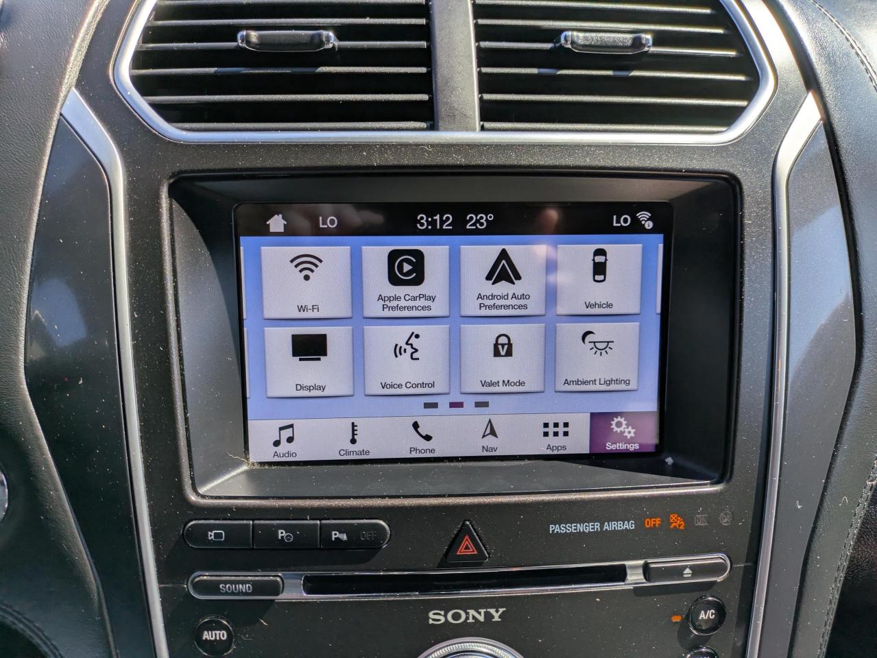 2017 Ford Explorer Platinum PLATINUM AWD Photo