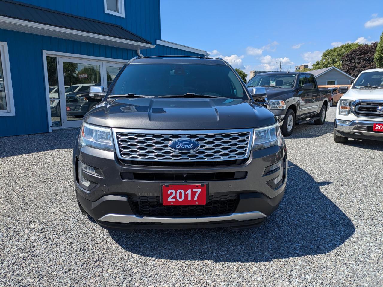 2017 Ford Explorer Platinum PLATINUM AWD Photo