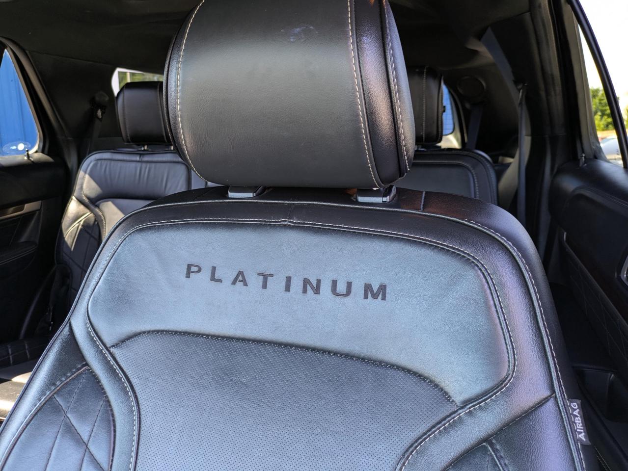 2017 Ford Explorer 4WD 4DR PLATINUM Photo