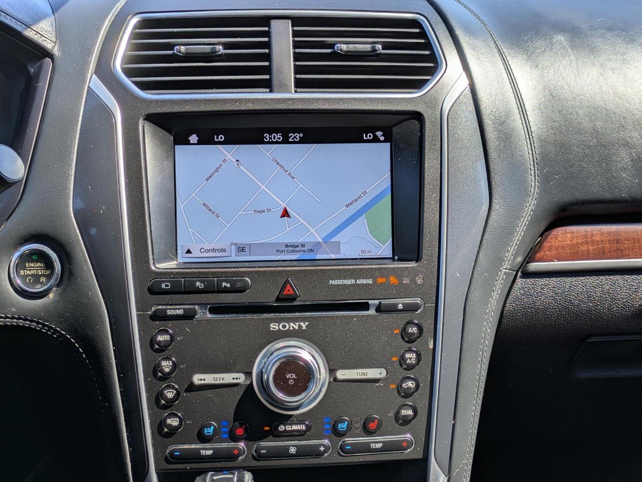 2017 Ford Explorer 4WD 4DR PLATINUM Photo