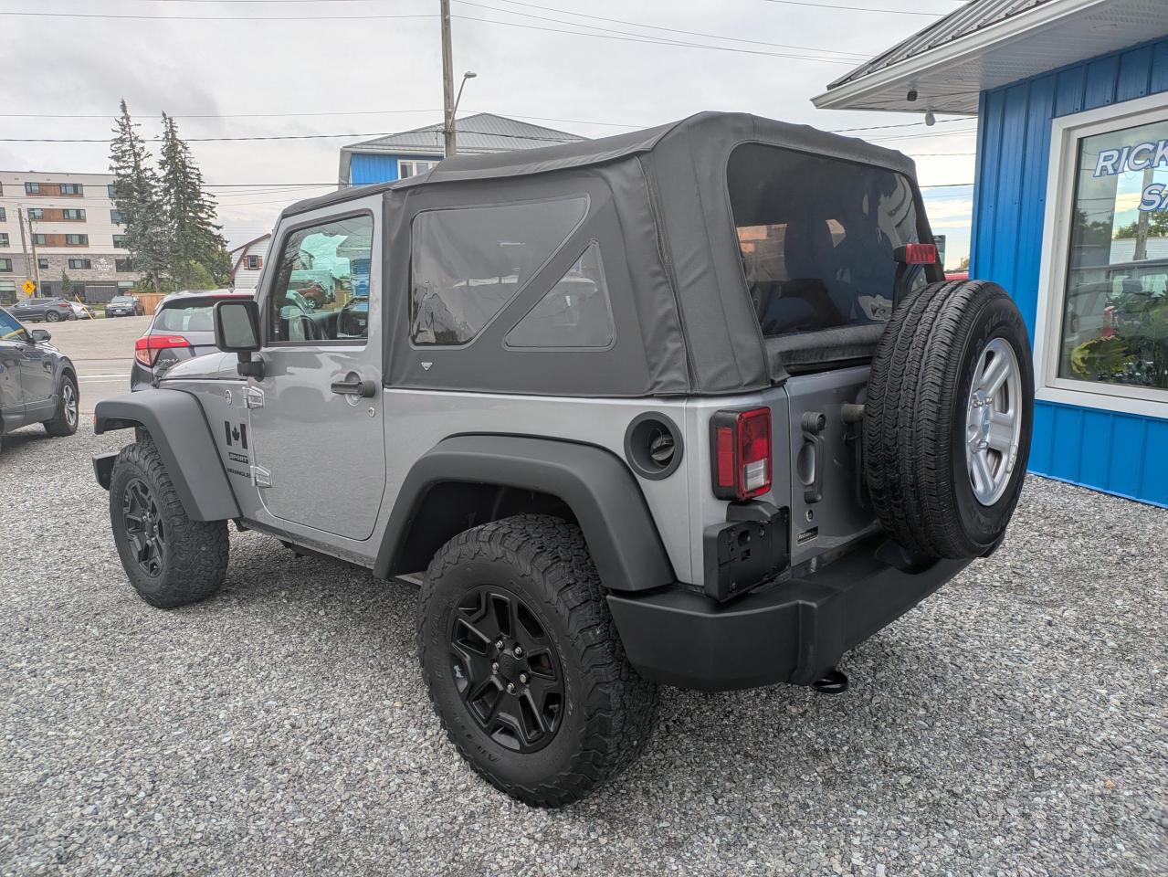2017 Jeep Wrangler Sport 4WD Photo