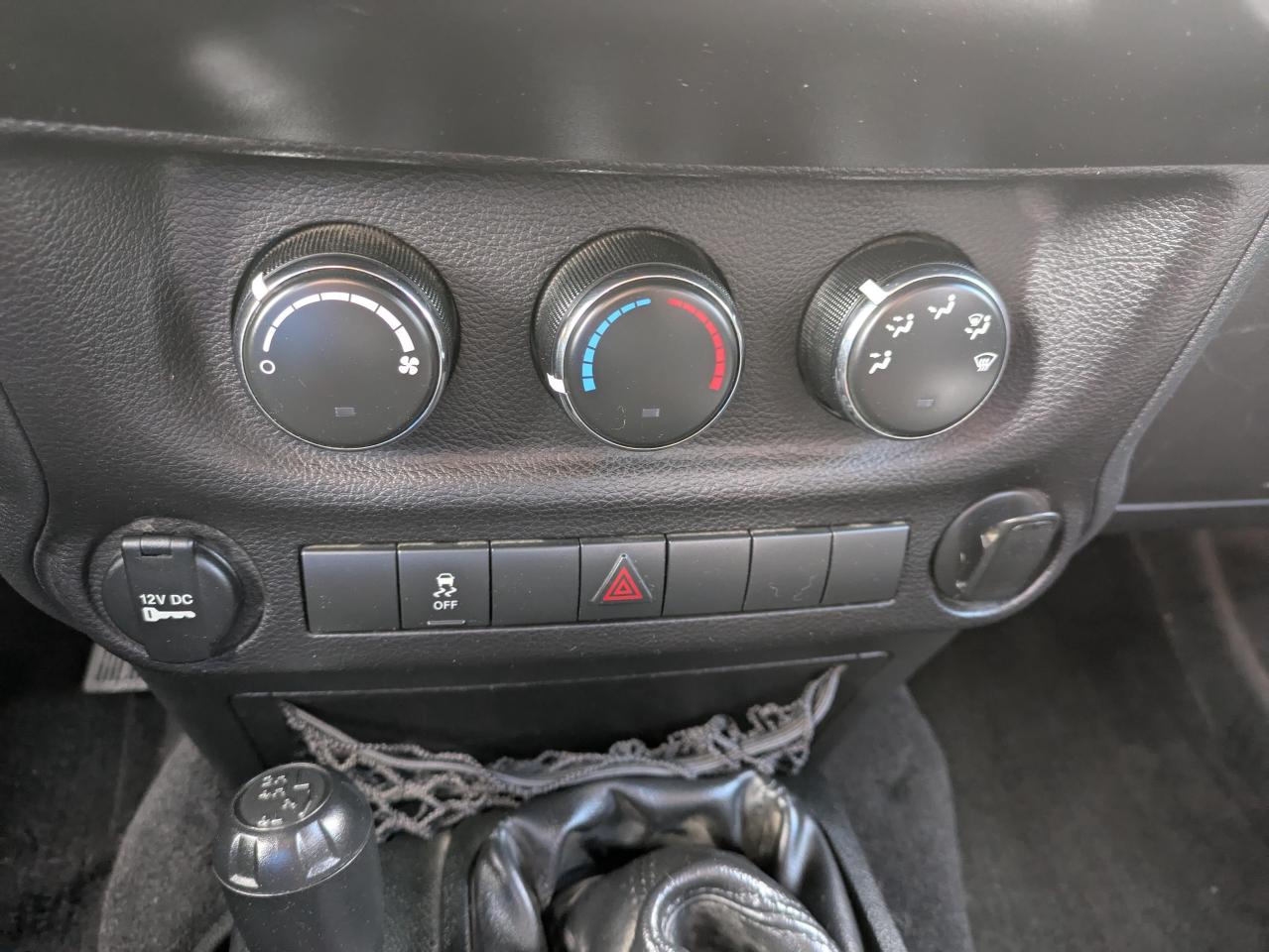 2017 Jeep Wrangler Sport 4WD Photo