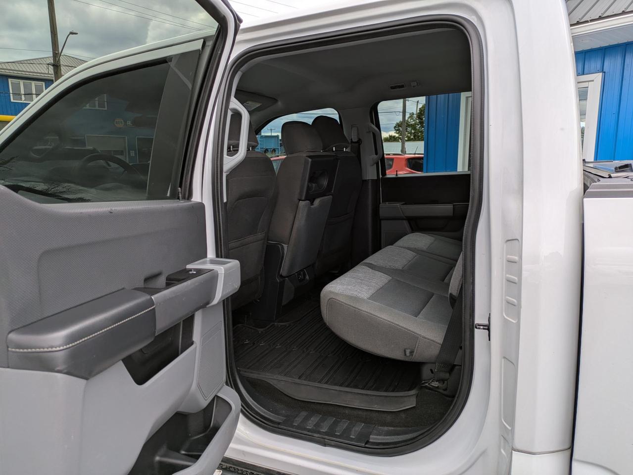 2021 Ford F-150 XTR XTR SUPERCREW 5.5-FT Photo