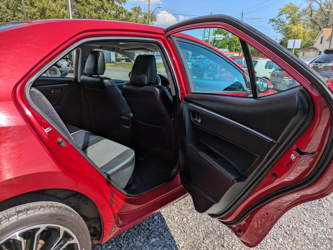 2014 Toyota Corolla S CVT Photo