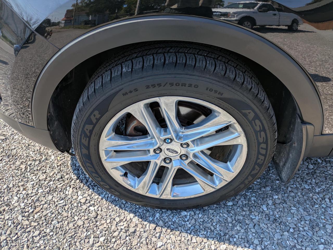 2017 Ford Explorer 4WD 4dr XLT Photo