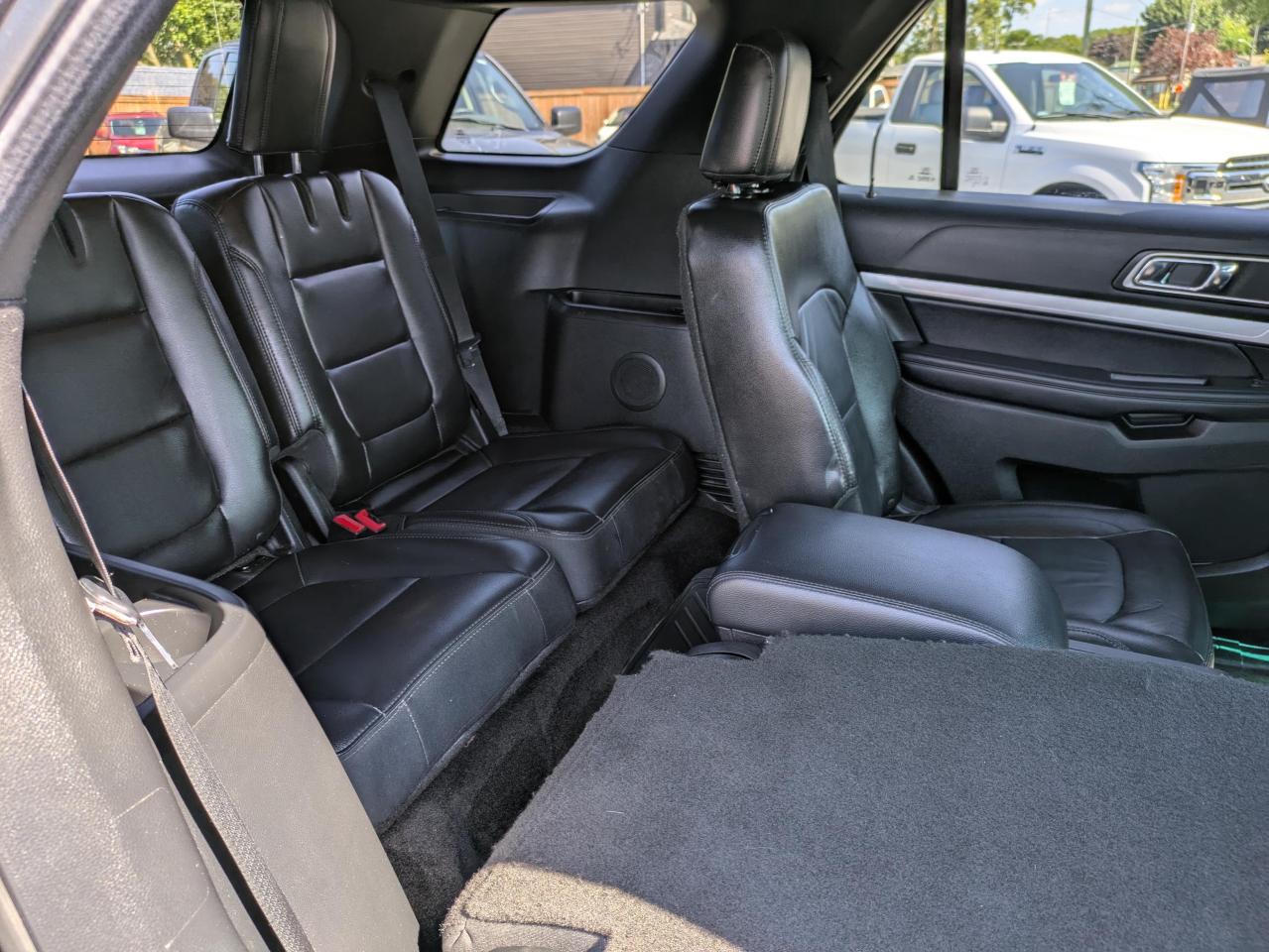 2017 Ford Explorer 4WD 4dr XLT Photo