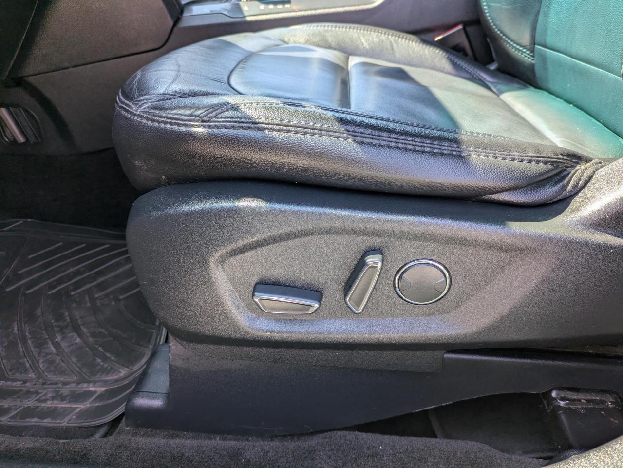 2017 Ford Explorer 4WD 4dr XLT Photo