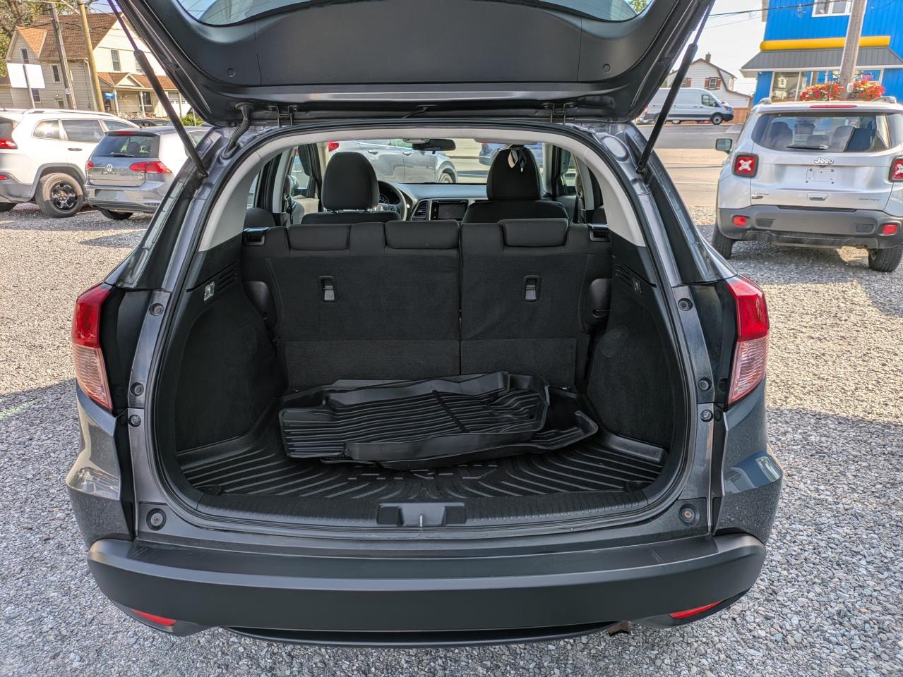 2016 Honda HR-V Lx Awd Cvt Photo