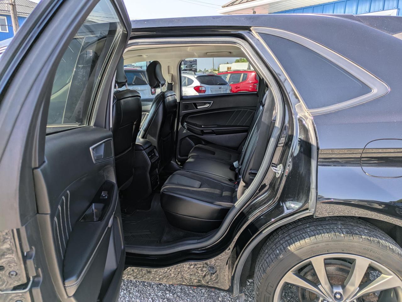 2016 Ford Edge Sport SPORT AWD Photo