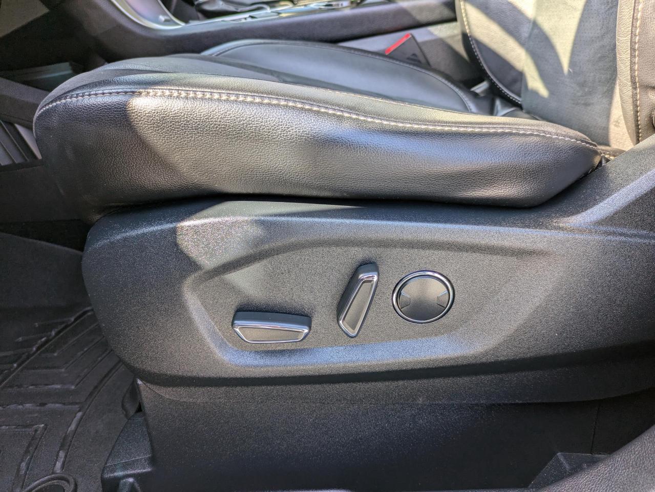 2016 Ford Edge Sport SPORT AWD Photo