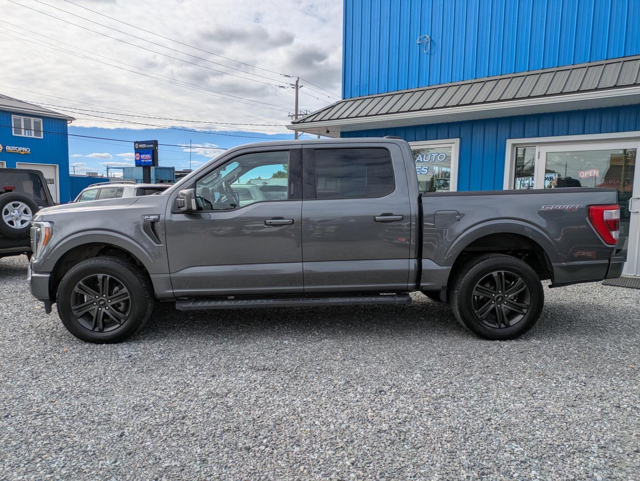2022 Ford F-150 Lariat Photo