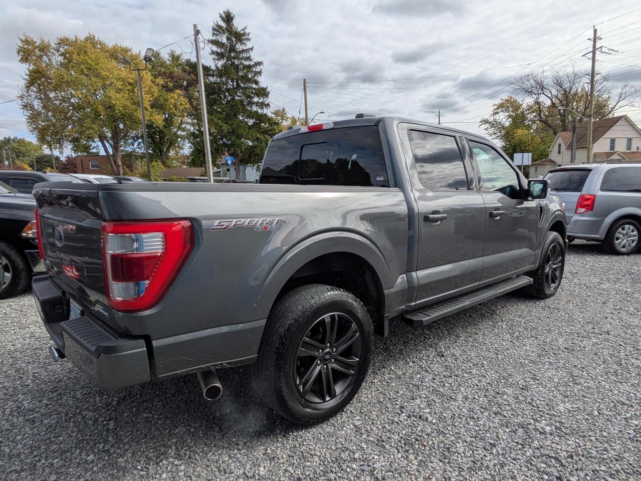 2022 Ford F-150 Lariat LARIAT SUPERCREW 5.5 Photo4