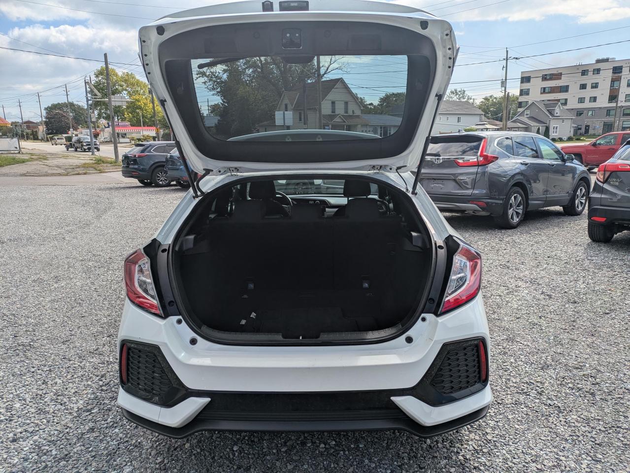 2017 Honda Civic 5dr CVT LX Photo