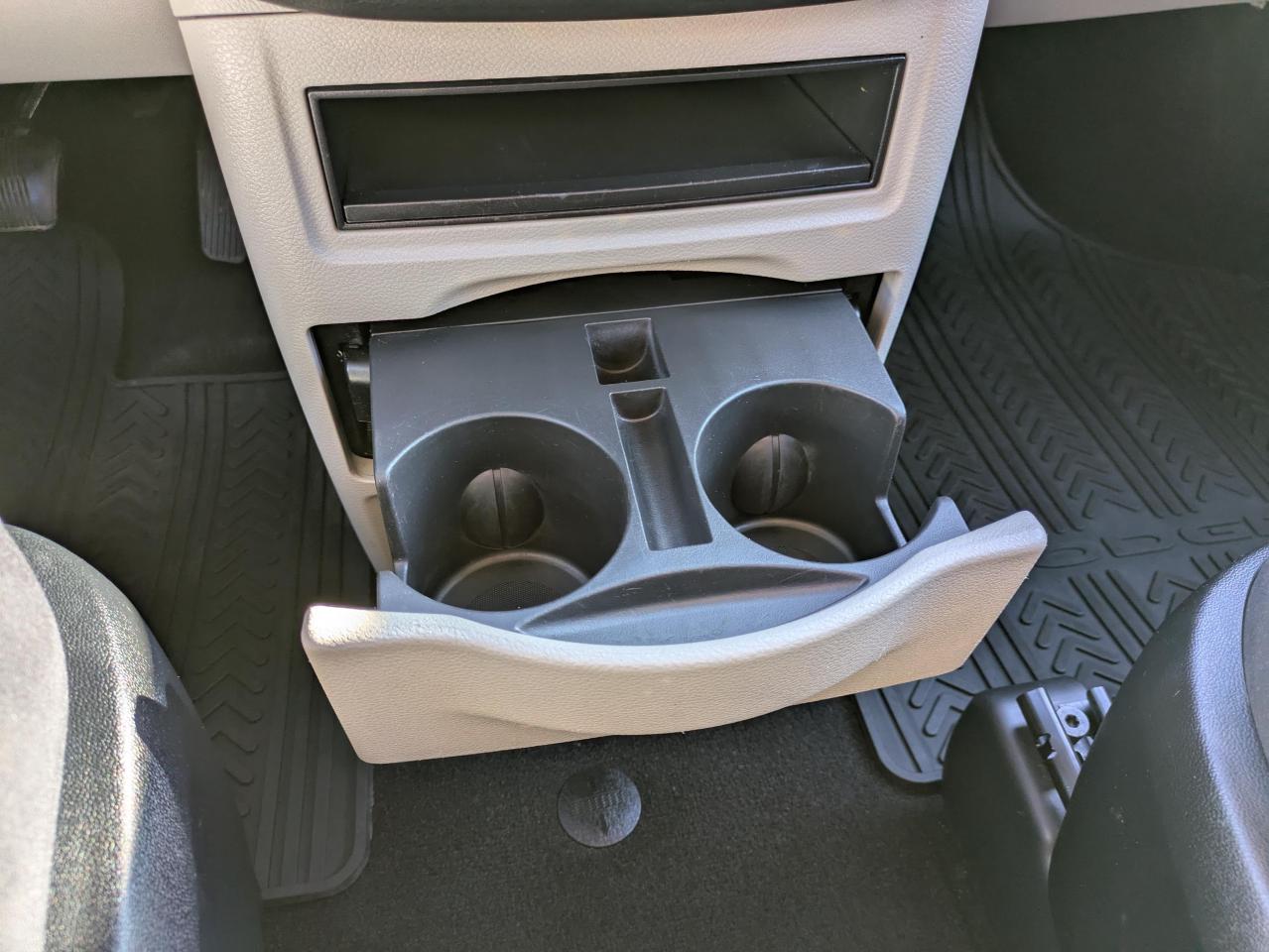 2014 Dodge Grand Caravan SE Photo