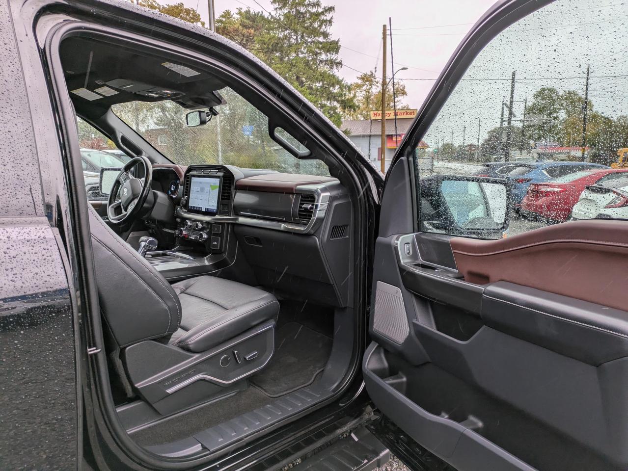 2021 Ford F-150 Lariat 4WD SuperCrew 5.5' Box Photo
