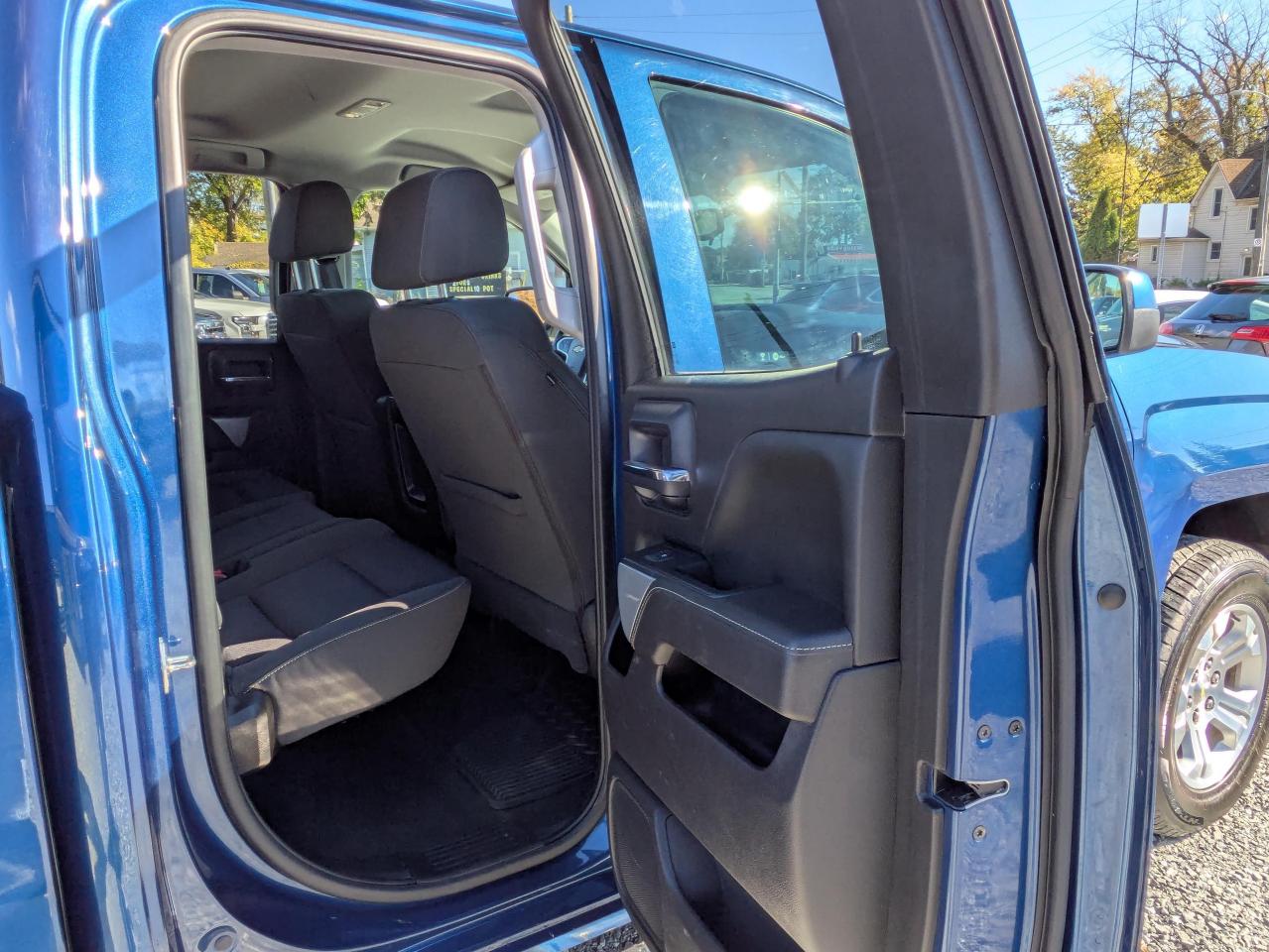 2017 Chevrolet Silverado 1500 4WD DOUBLE CAB 143.5" LT W/2LT Photo