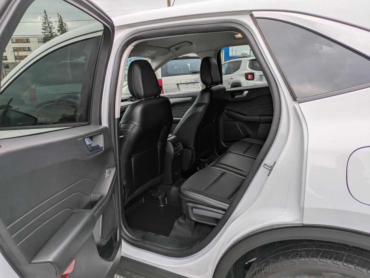 2022 Ford Escape SEL AWD Photo