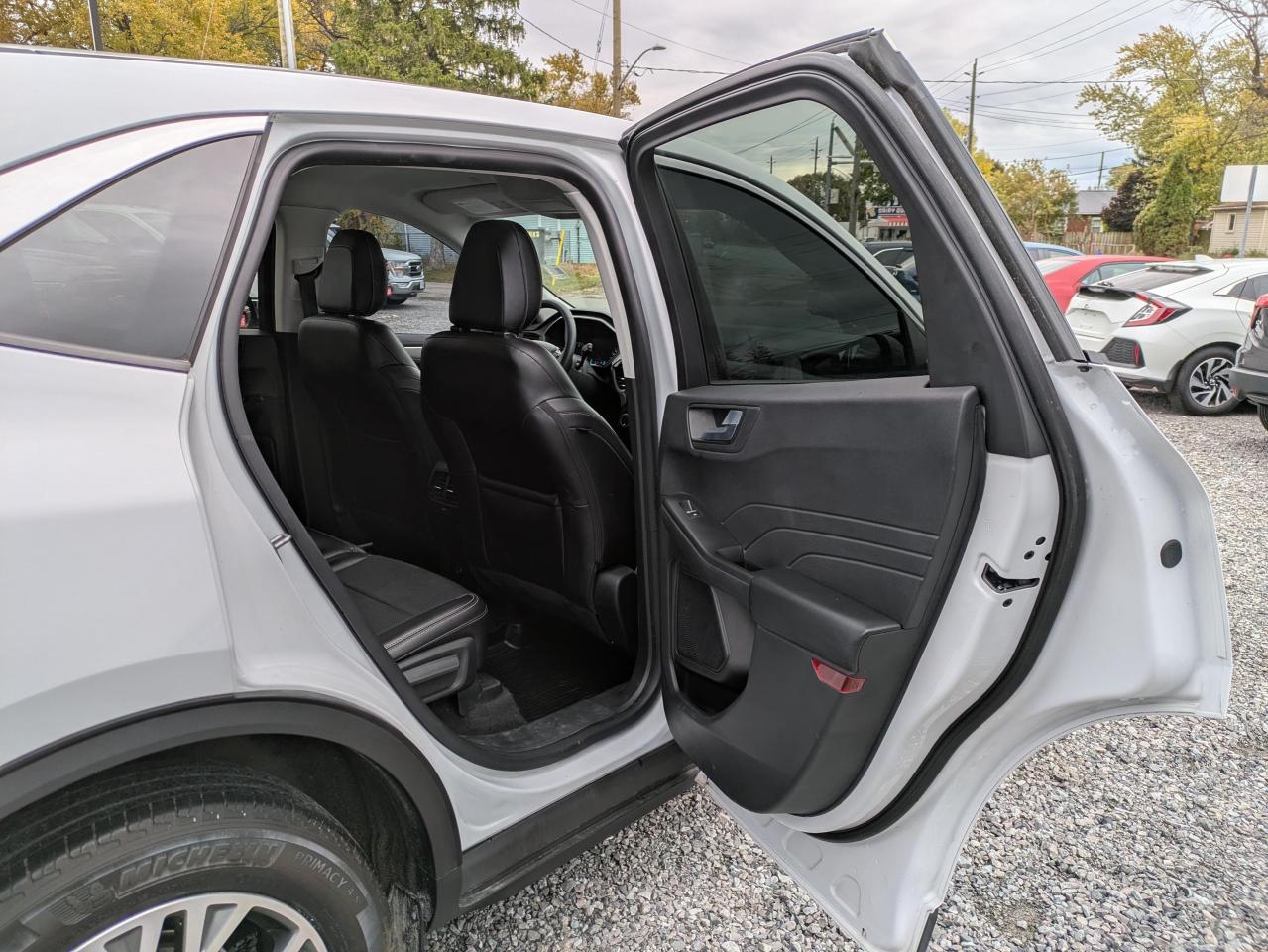 2022 Ford Escape SEL AWD Photo