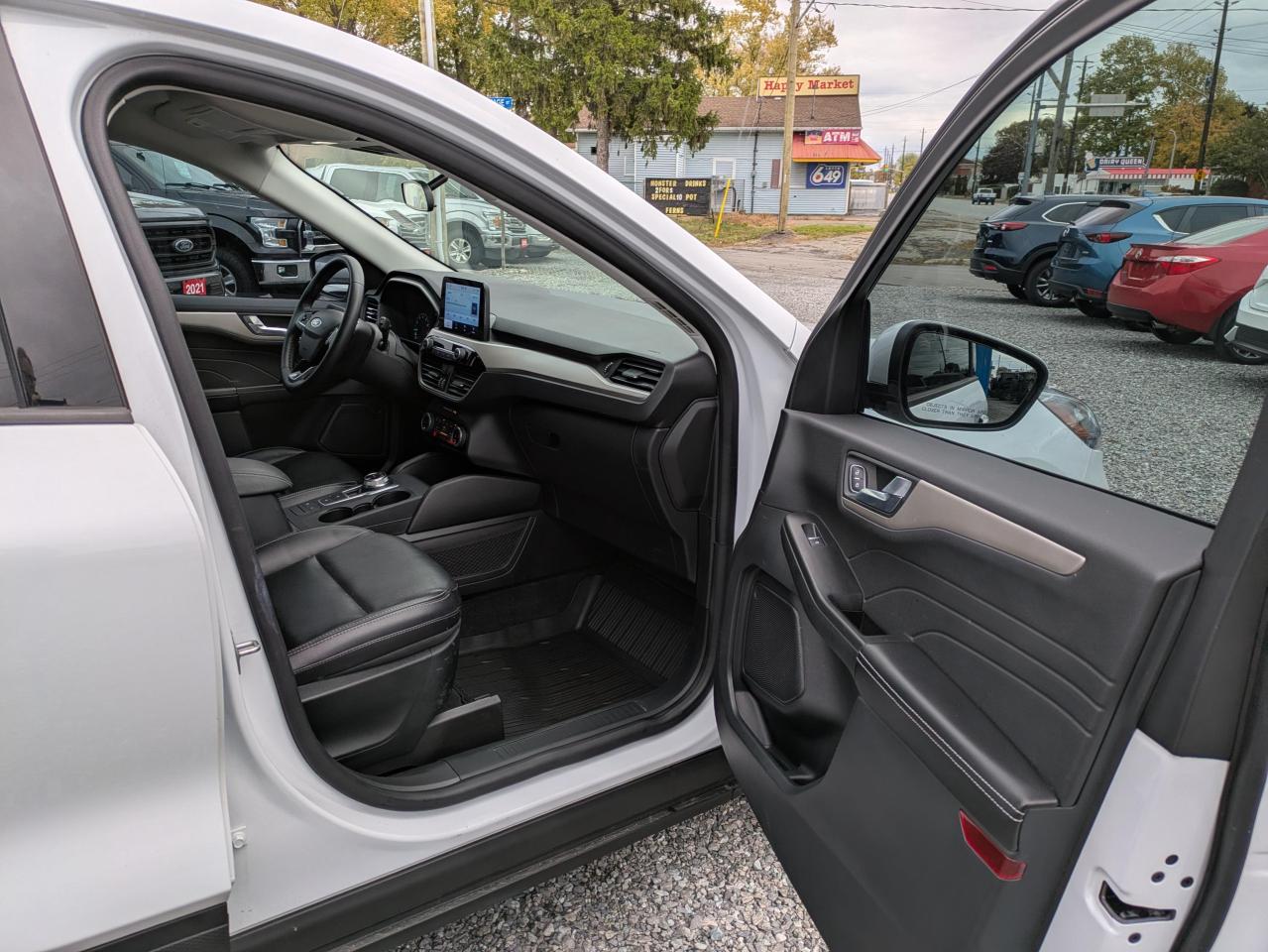 2022 Ford Escape SEL SEL AWD Photo