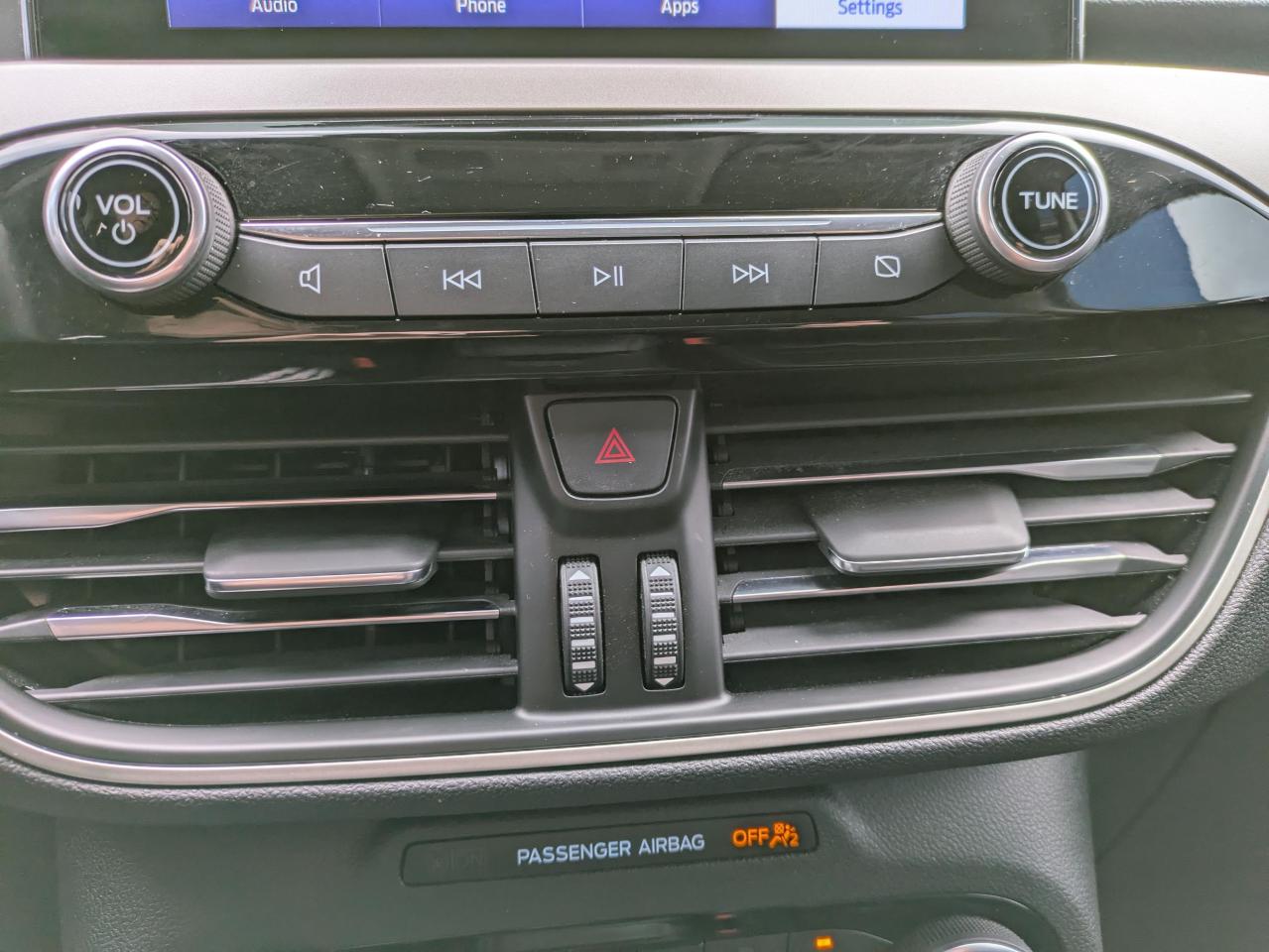 2022 Ford Escape SEL AWD Photo