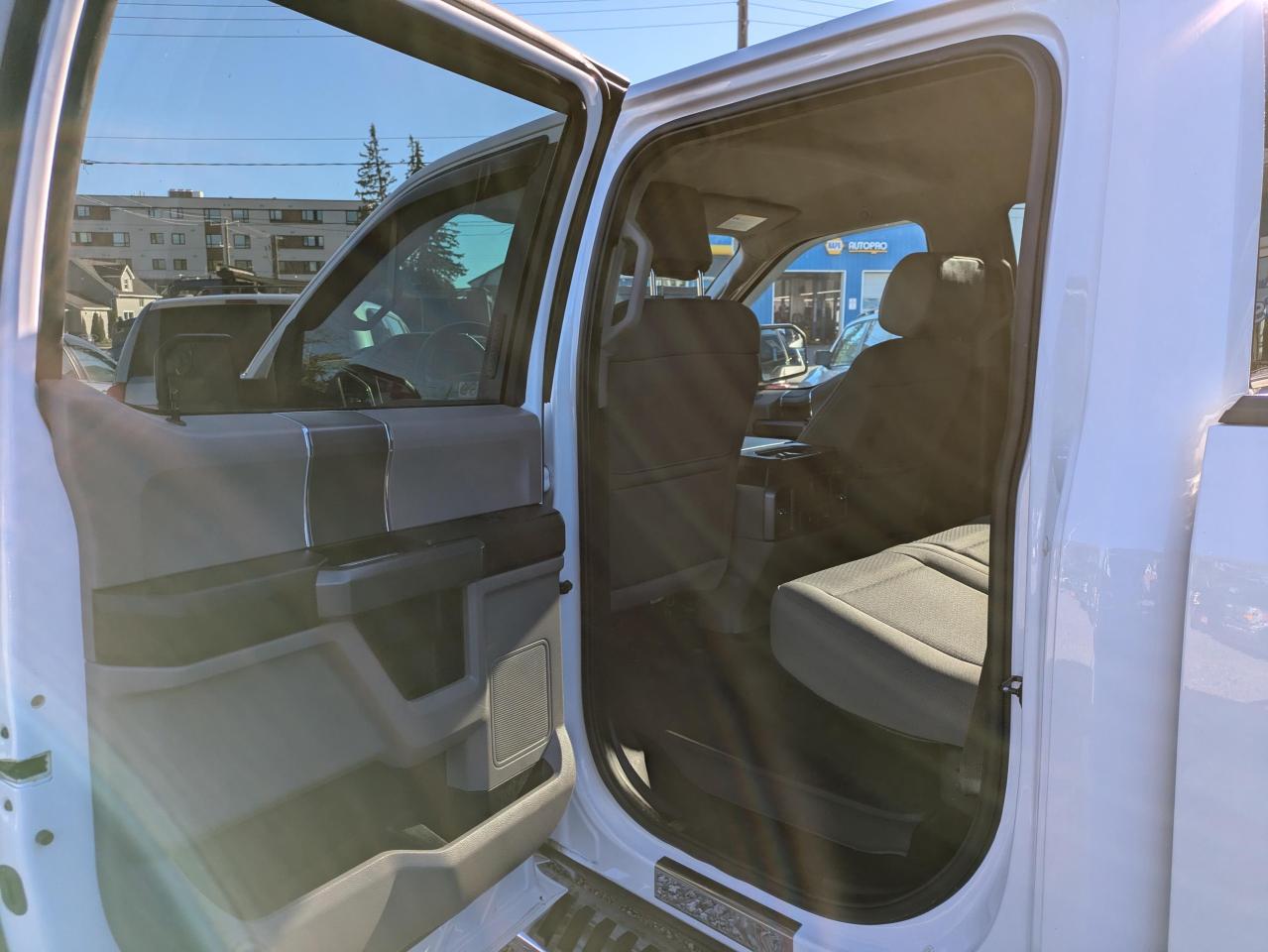 2017 Ford F-150 XLT XLT SUPERCREW 5.5-FT Photo