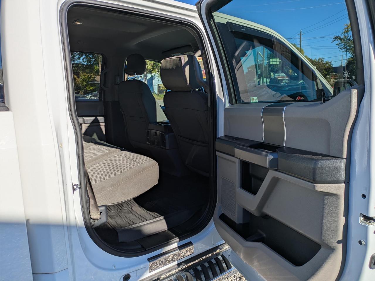 2017 Ford F-150 XLT XLT SUPERCREW 5.5-FT Photo