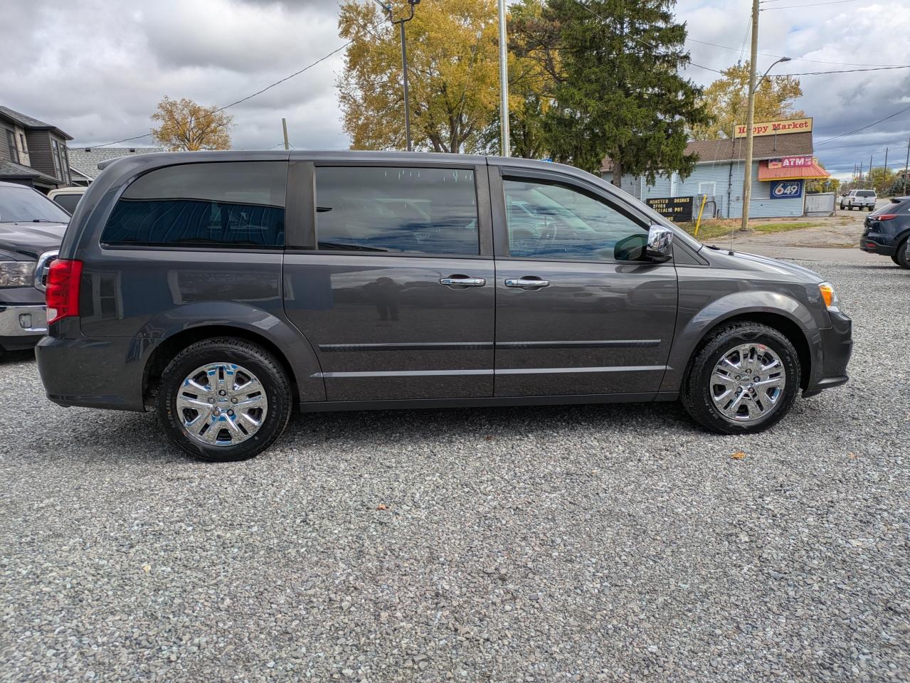 2017 Dodge Grand Caravan SE Photo
