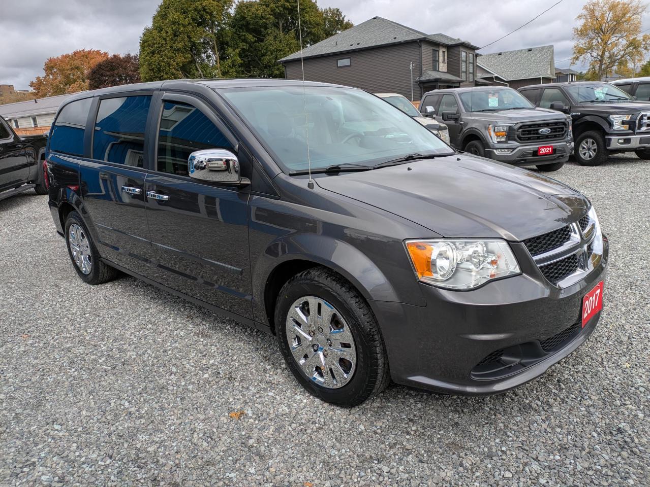 2017 Dodge Grand Caravan SE Photo