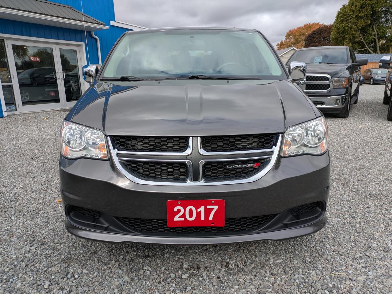 2017 Dodge Grand Caravan SE Photo
