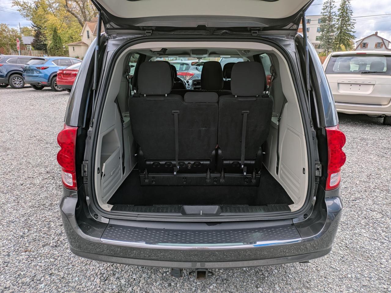 2017 Dodge Grand Caravan SE Photo