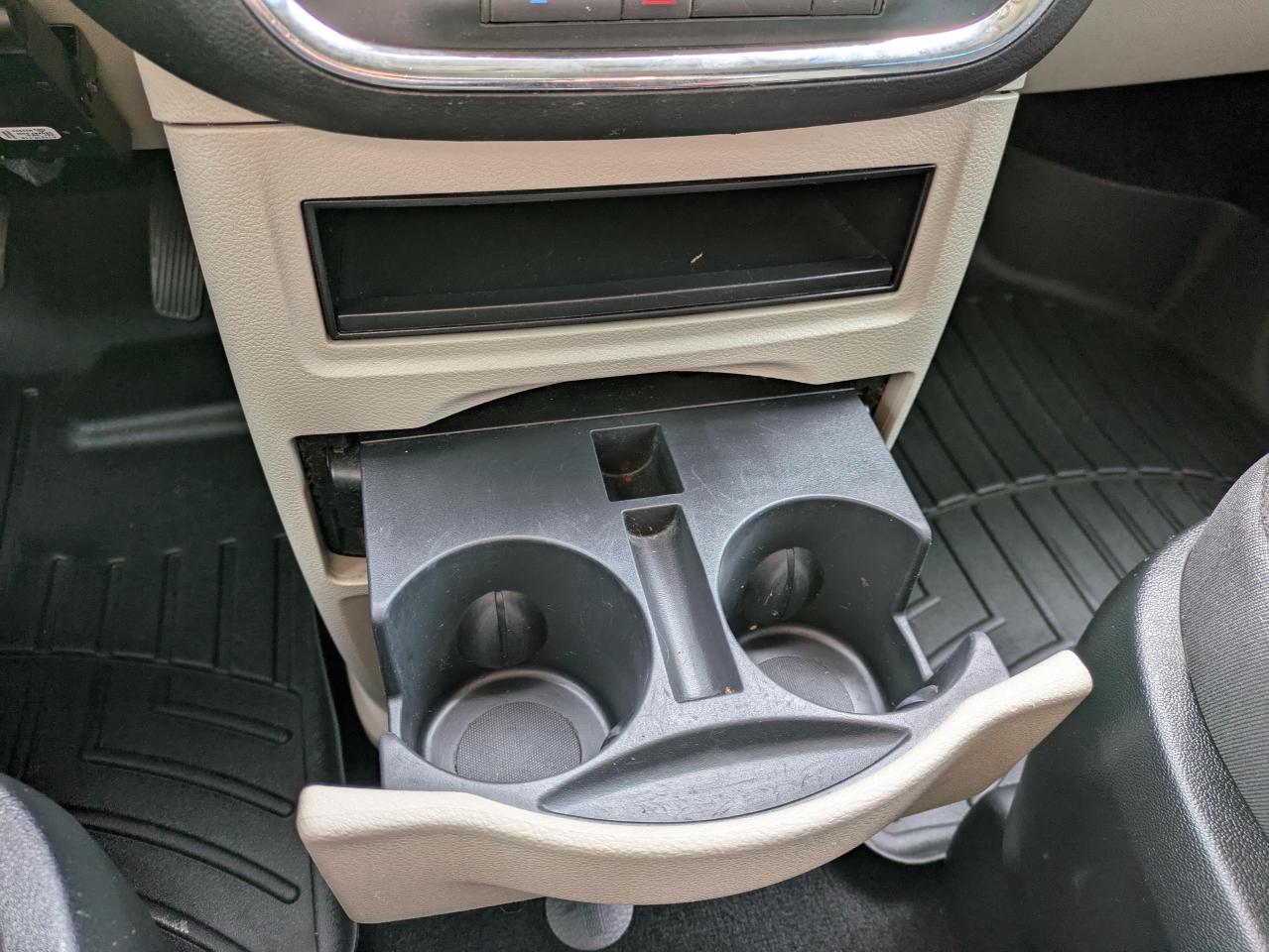 2017 Dodge Grand Caravan CANADA VALUE PACKAGE Photo