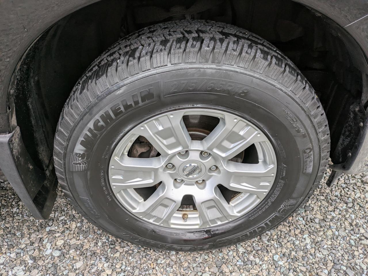 2017 Nissan Titan SV Photo