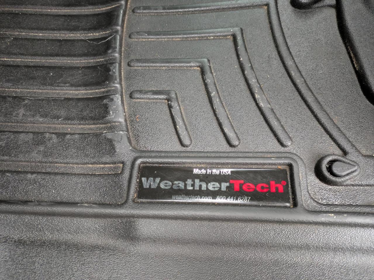 2017 Nissan Titan SV Photo