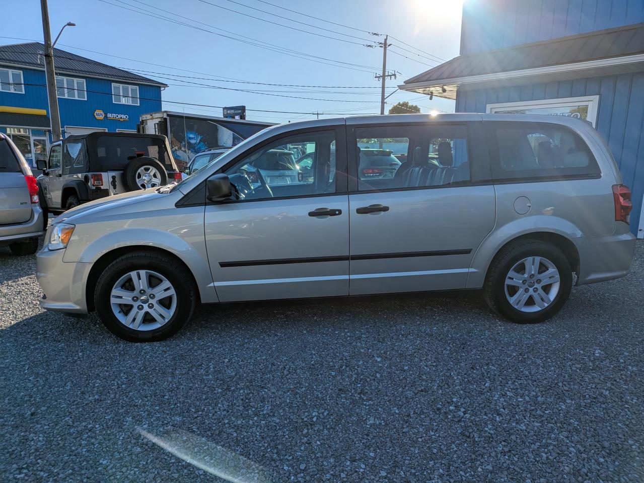 2014 Dodge Grand Caravan SE Photo