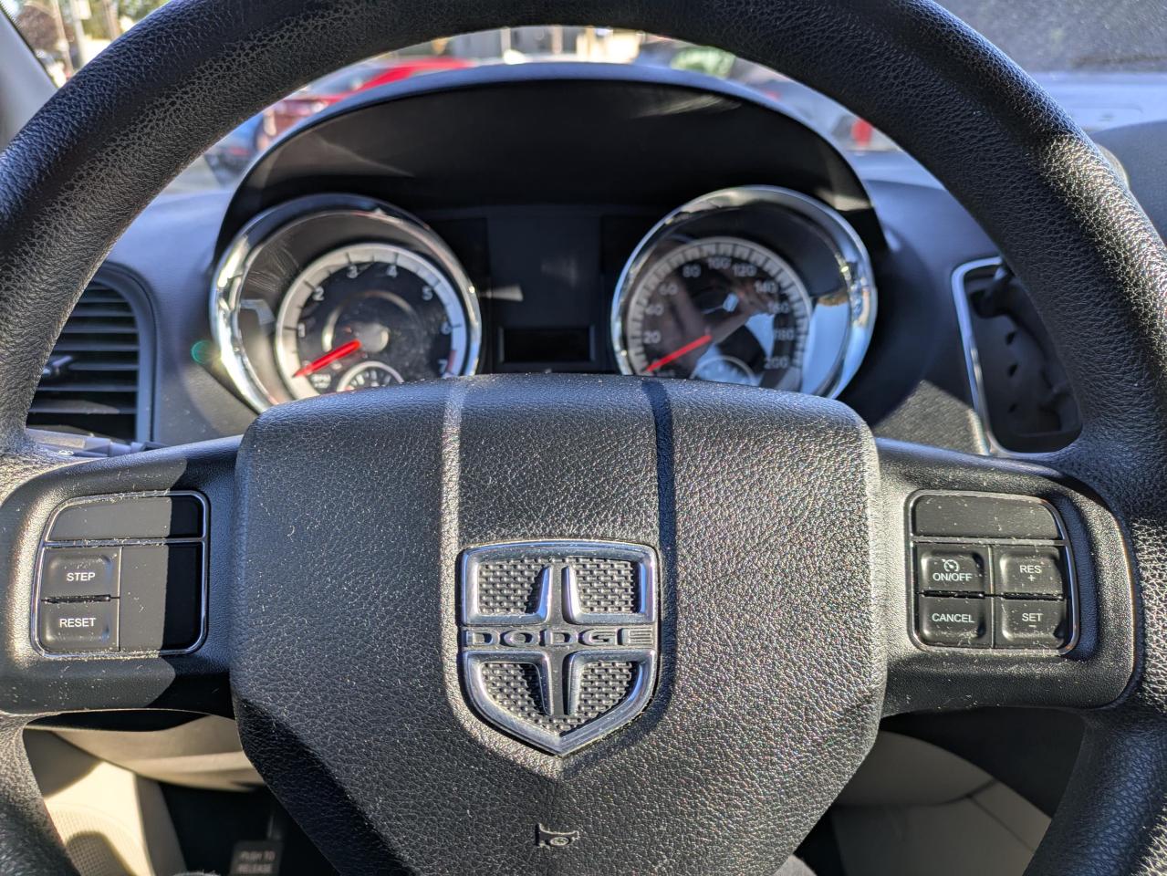 2014 Dodge Grand Caravan SE Photo