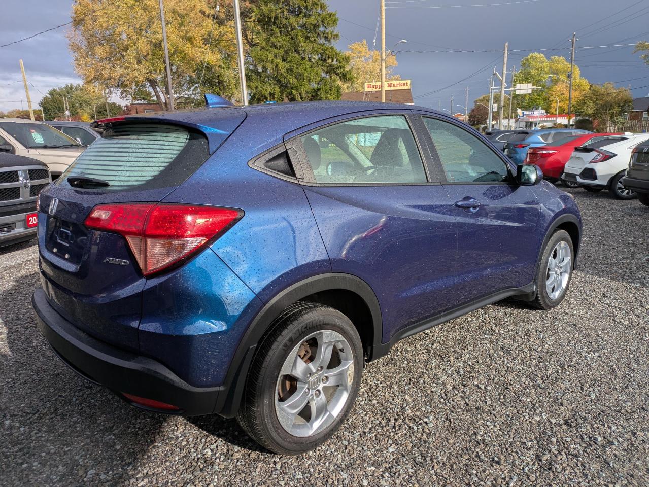 2016 Honda HR-V LX 4WD CVT Photo4