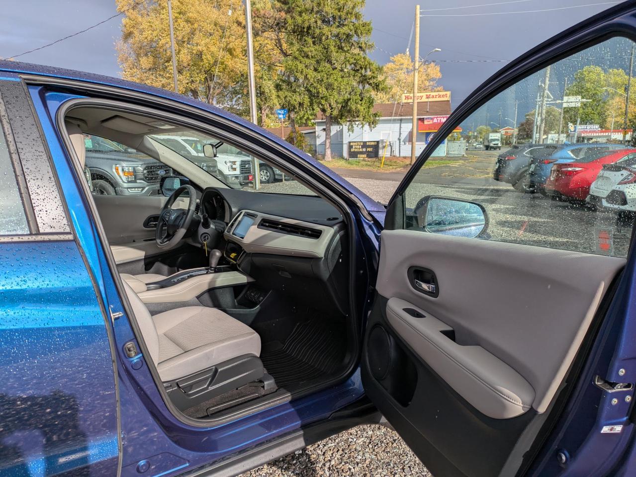 2016 Honda HR-V LX 4WD CVT Photo