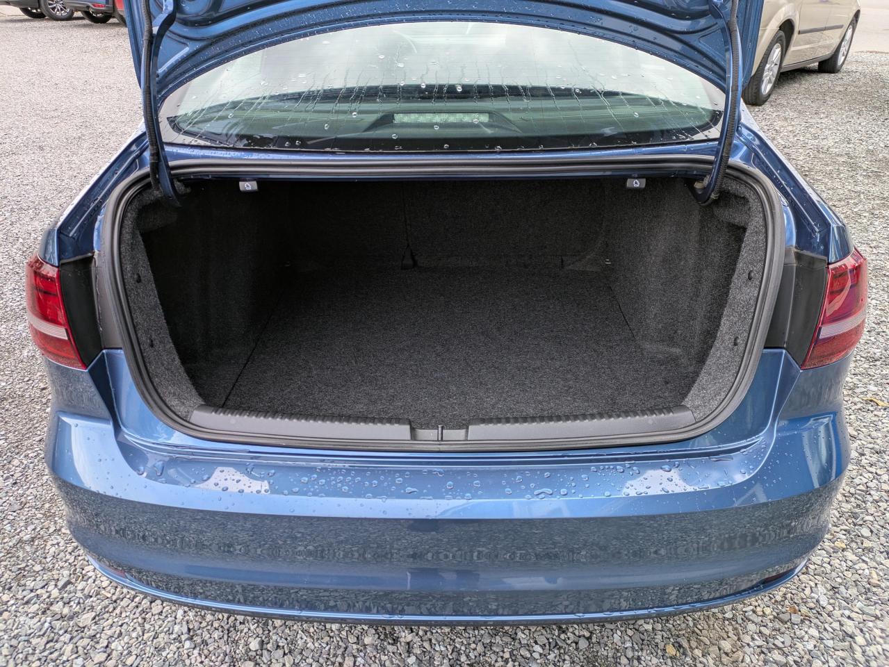 2016 Volkswagen Jetta 1.4T S 6A Photo